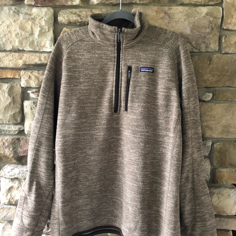 Patagonia Men’s large 1/2 zip sweater jacket